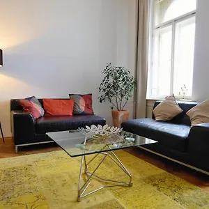 Pawlansky Apartment Prague